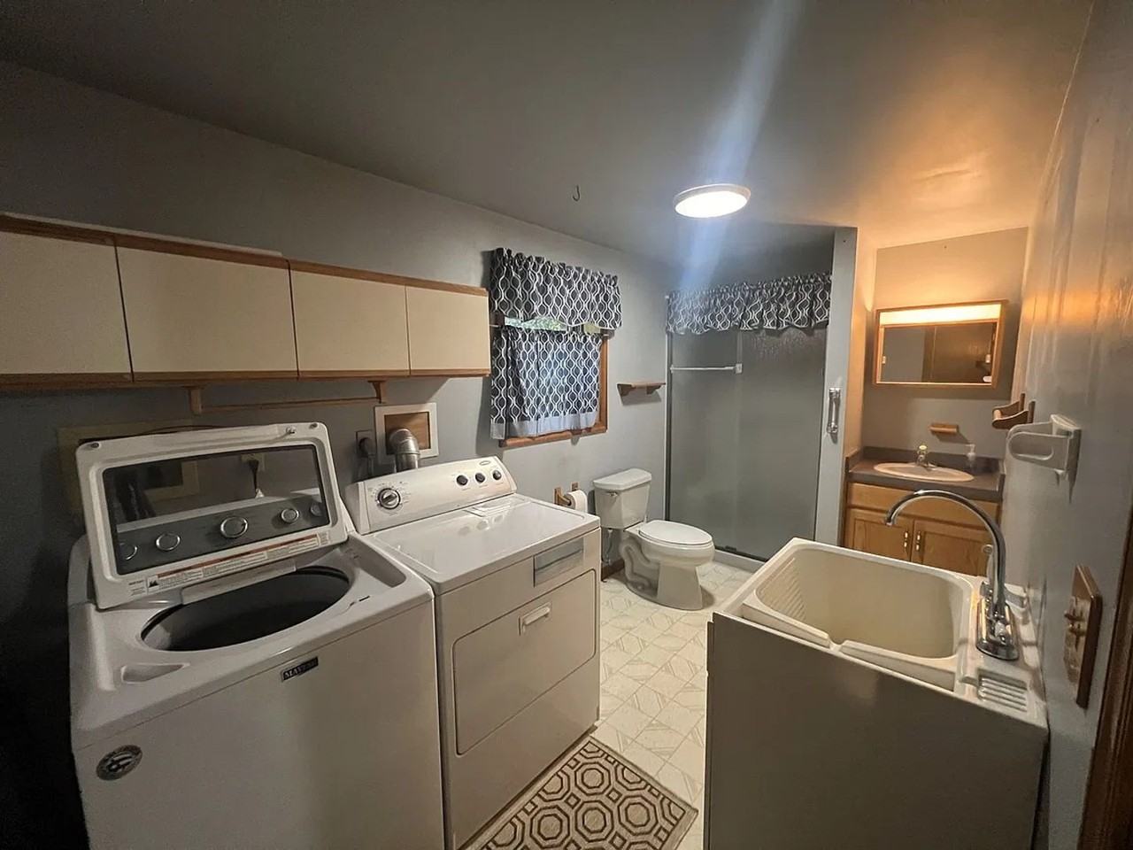 135 Mills Rd - Photo 2 of 18