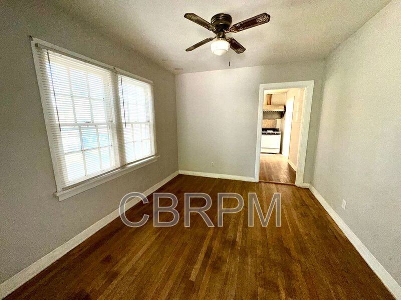 3012 22nd St - Photo 4 of 11