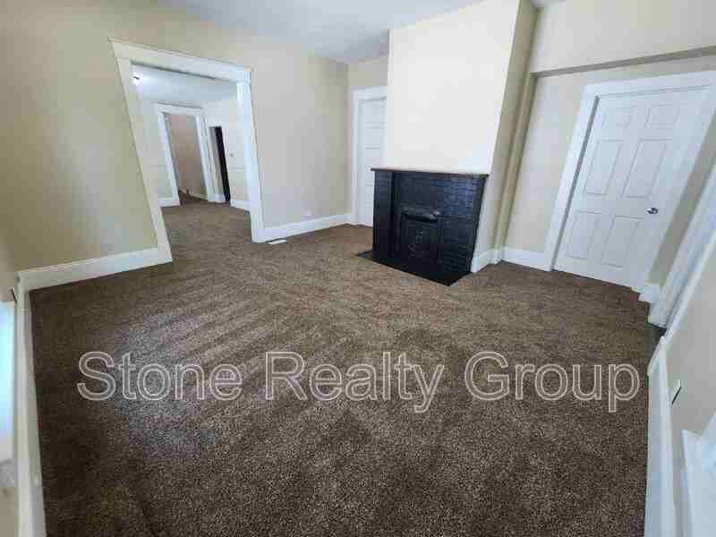 1139 N 9th St - Photo 2 of 16