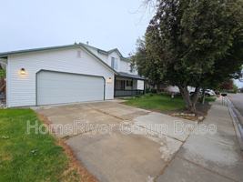 featured image of 6521 W Parapet Dr