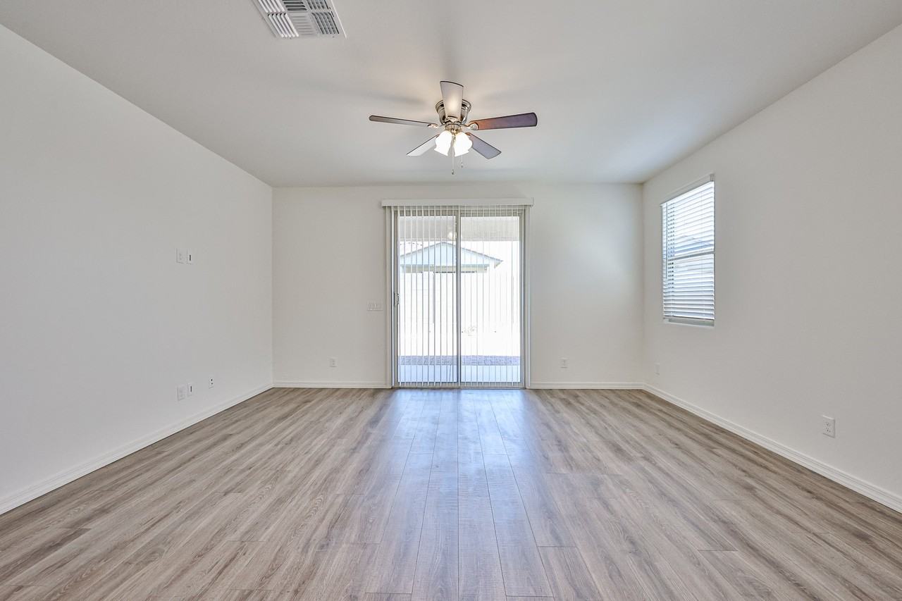 24144 W Gibson Ln - Photo 6 of 32