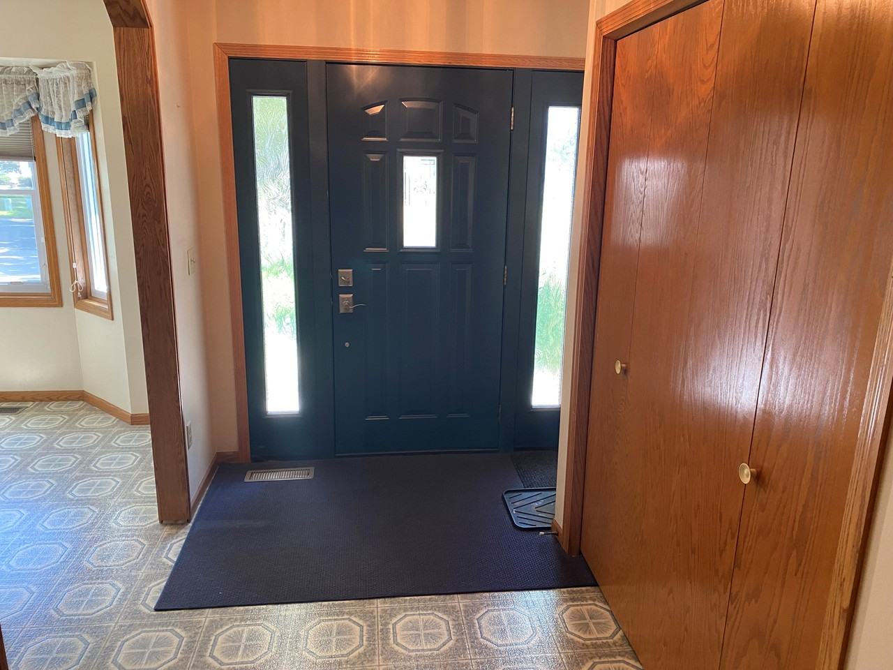 13184 Isanti St Ne - Photo 2 of 21