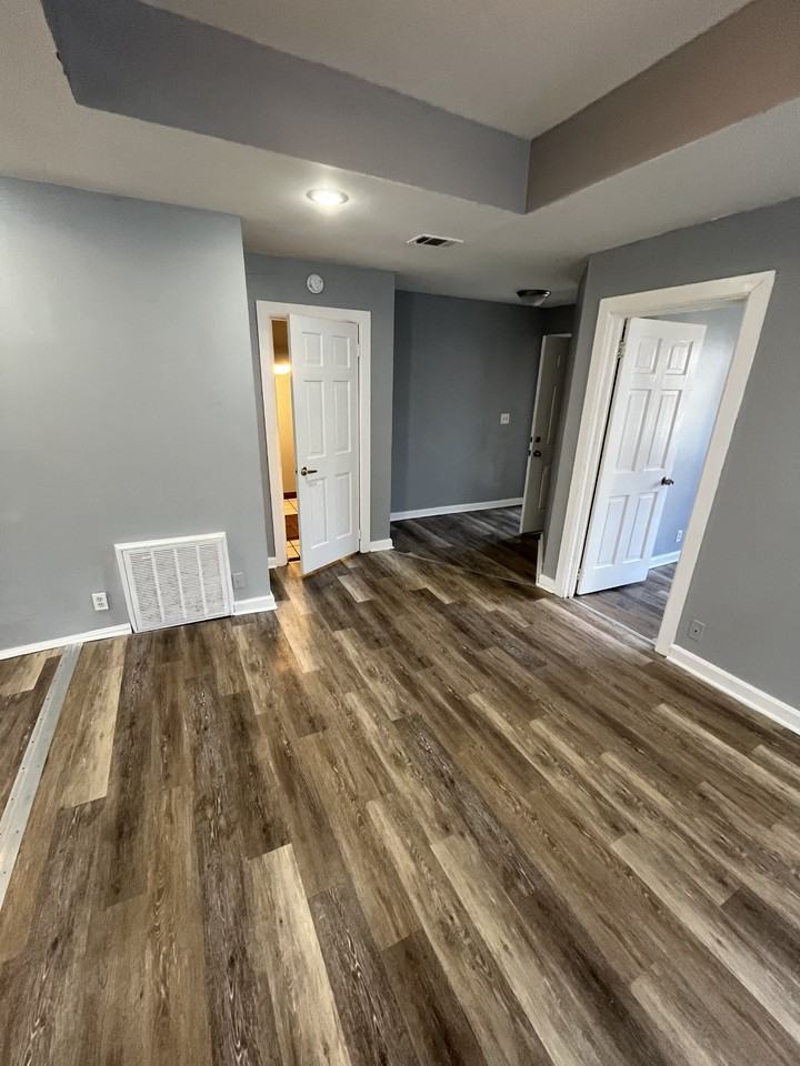 27 Weyand Ave - Photo 3 of 9