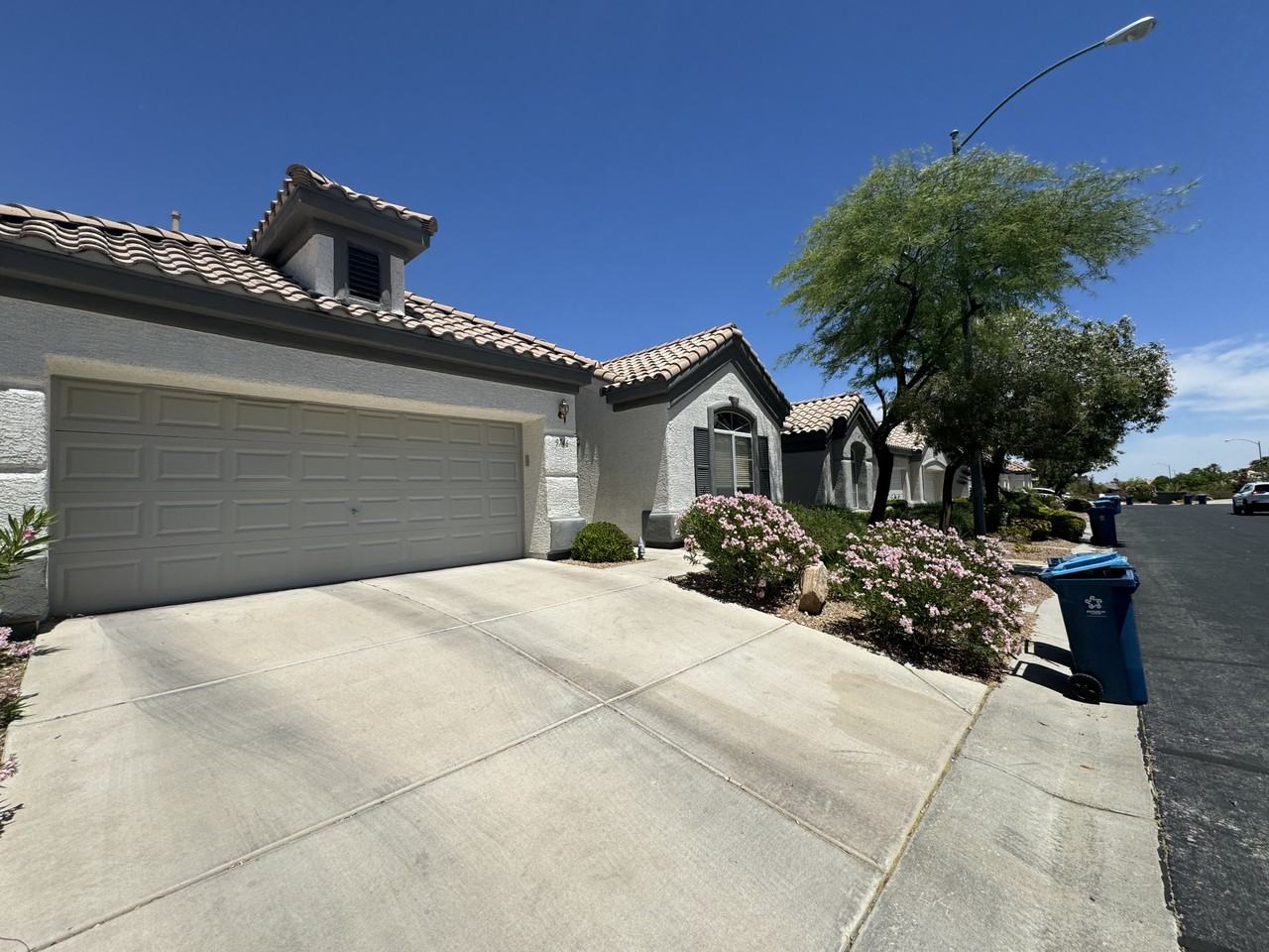 9746 Glittering Star Ave - Photo 2 of 11