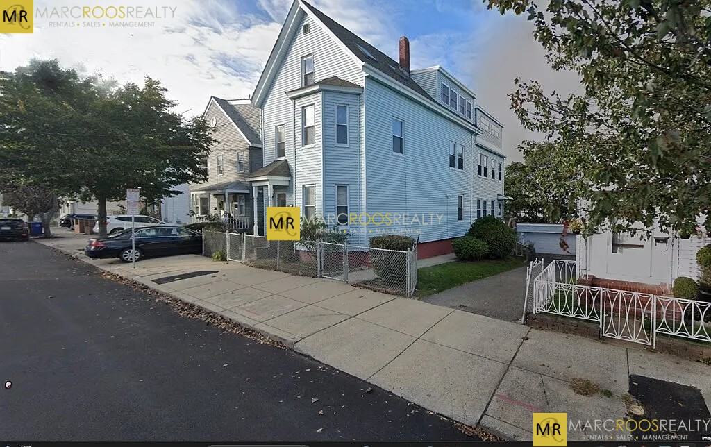 Carroll St #1 - Photo 2 of 3