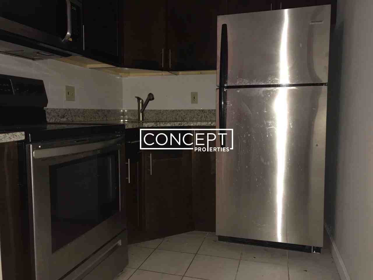 81 Essex St #61 - Photo 5 of 9