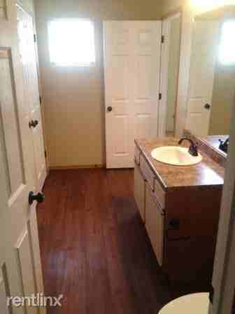 1153 S Tottenham Ct - Photo 2 of 10