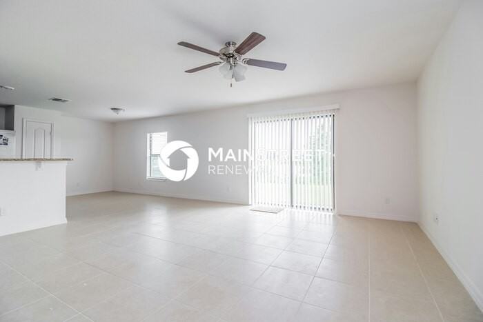 2438 Caspian Dr - Photo 2 of 15