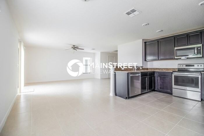 2438 Caspian Dr - Photo 3 of 15