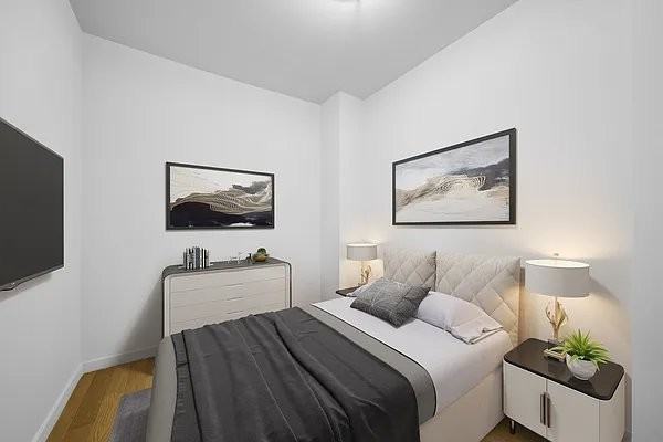 Washington St #11F - Photo 2 of 5