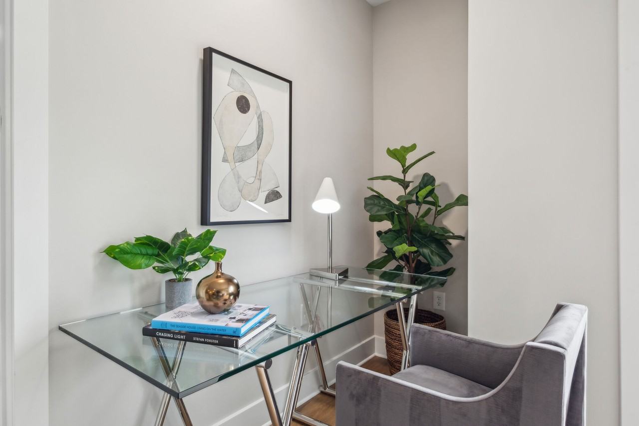 Provenza at Park Place - Photo 7 of 19