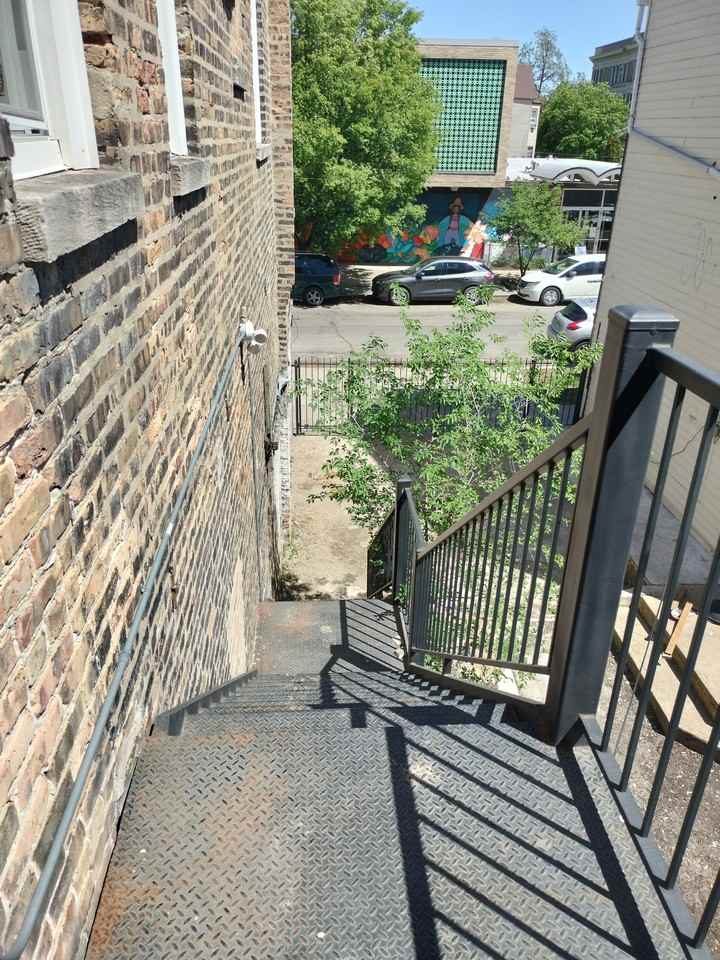 4800 South Winchester Avenue - Photo 5 of 50