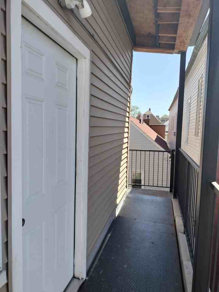 4800 South Winchester Avenue - Photo 7 of 50