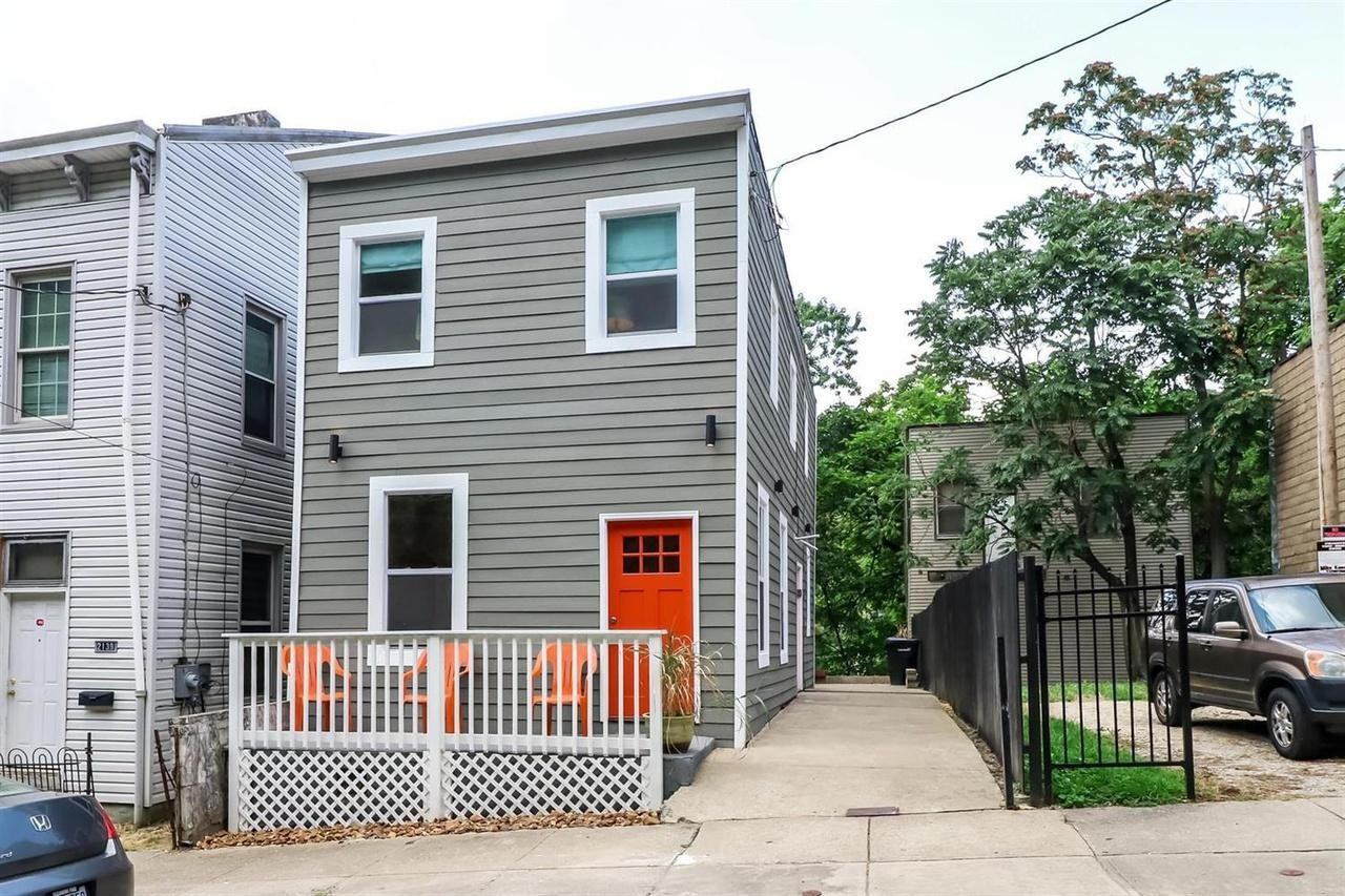 2141 Rice St - Photo 3 of 20