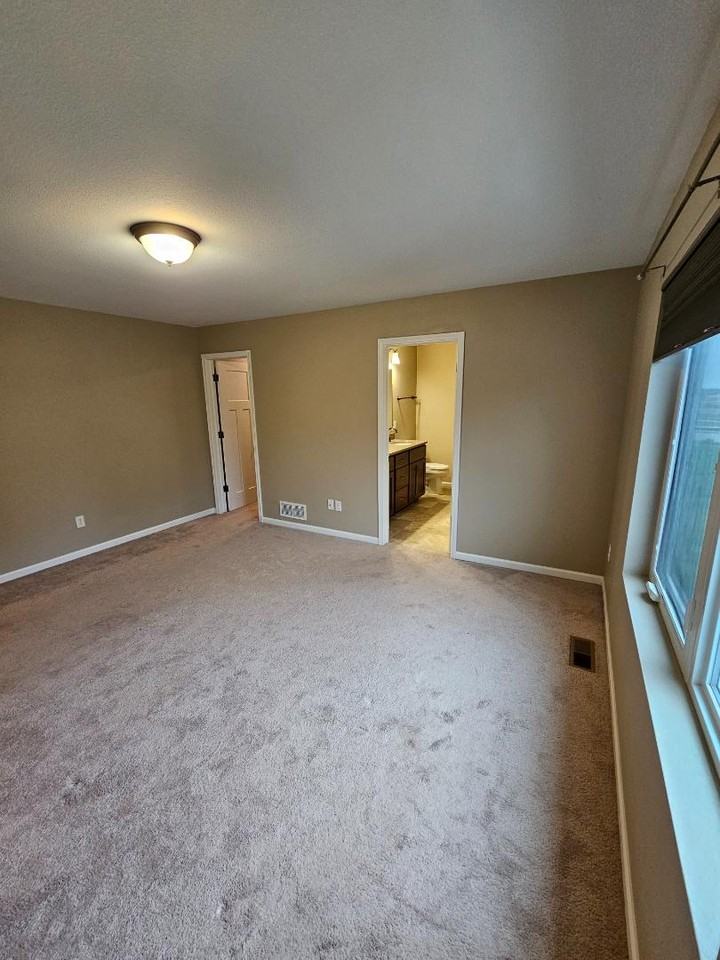 4223 Serenity Ct - Photo 6 of 11