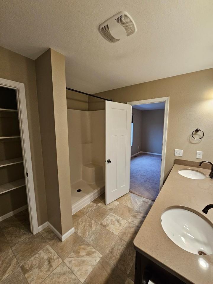 4223 Serenity Ct - Photo 7 of 11