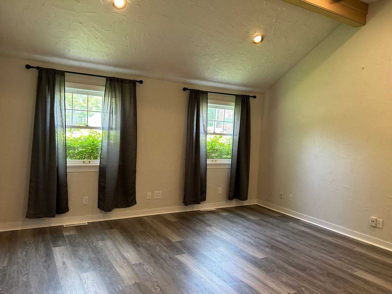4854 Edsal Dr - Photo 7 of 50