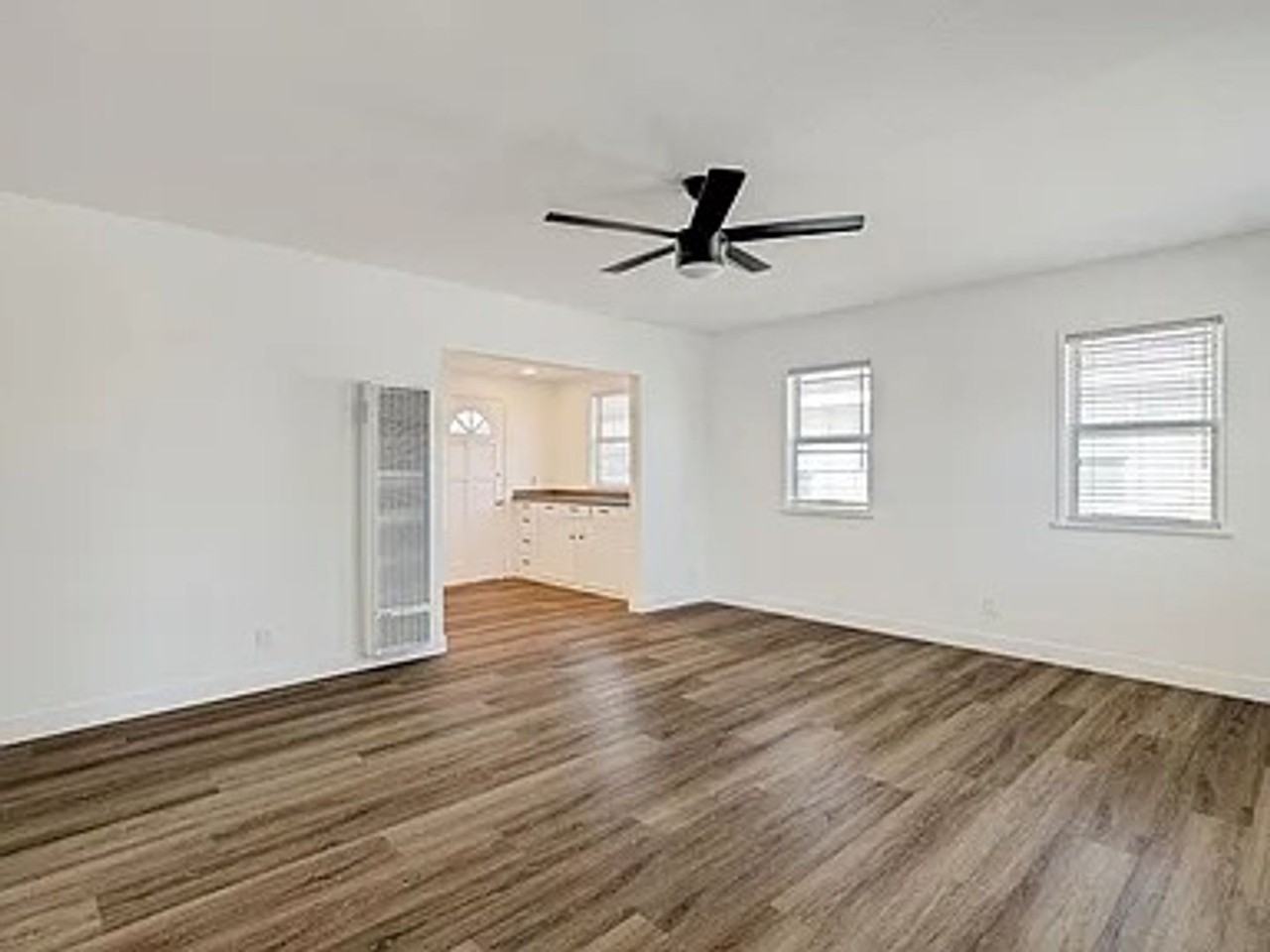 1737 Greenwood Ave - Photo 3 of 21