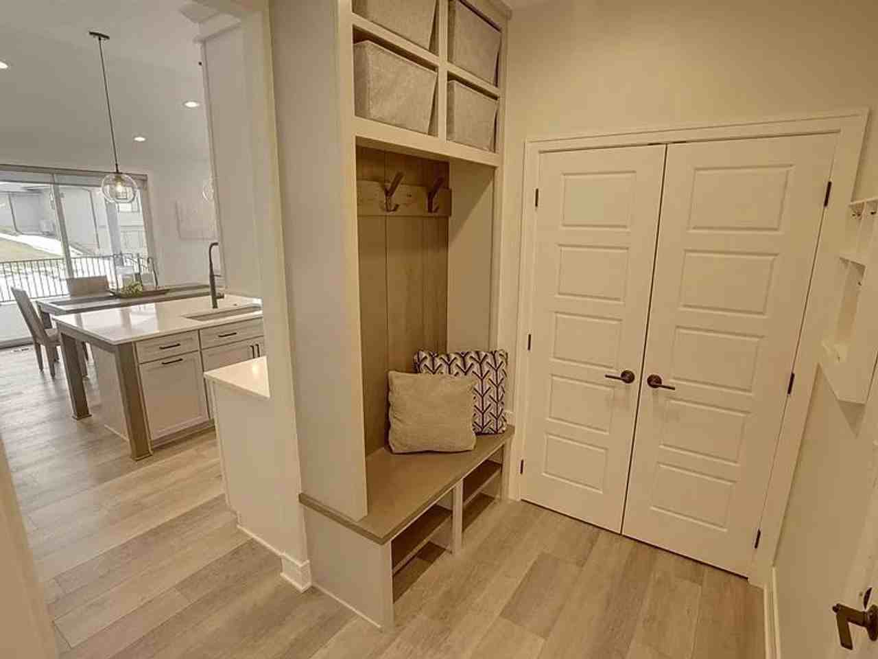 375 Ne 78th Ct - Photo 3 of 11