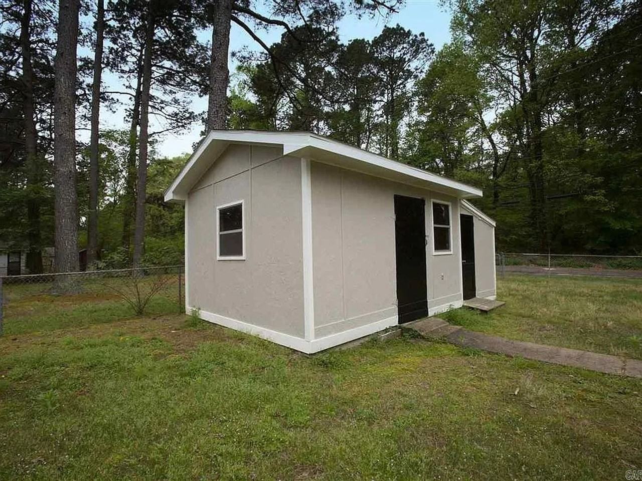 6724 Carolina Dr - Photo 2 of 12