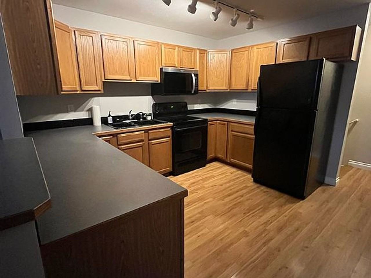 19006 168th Ave - Photo 2 of 13