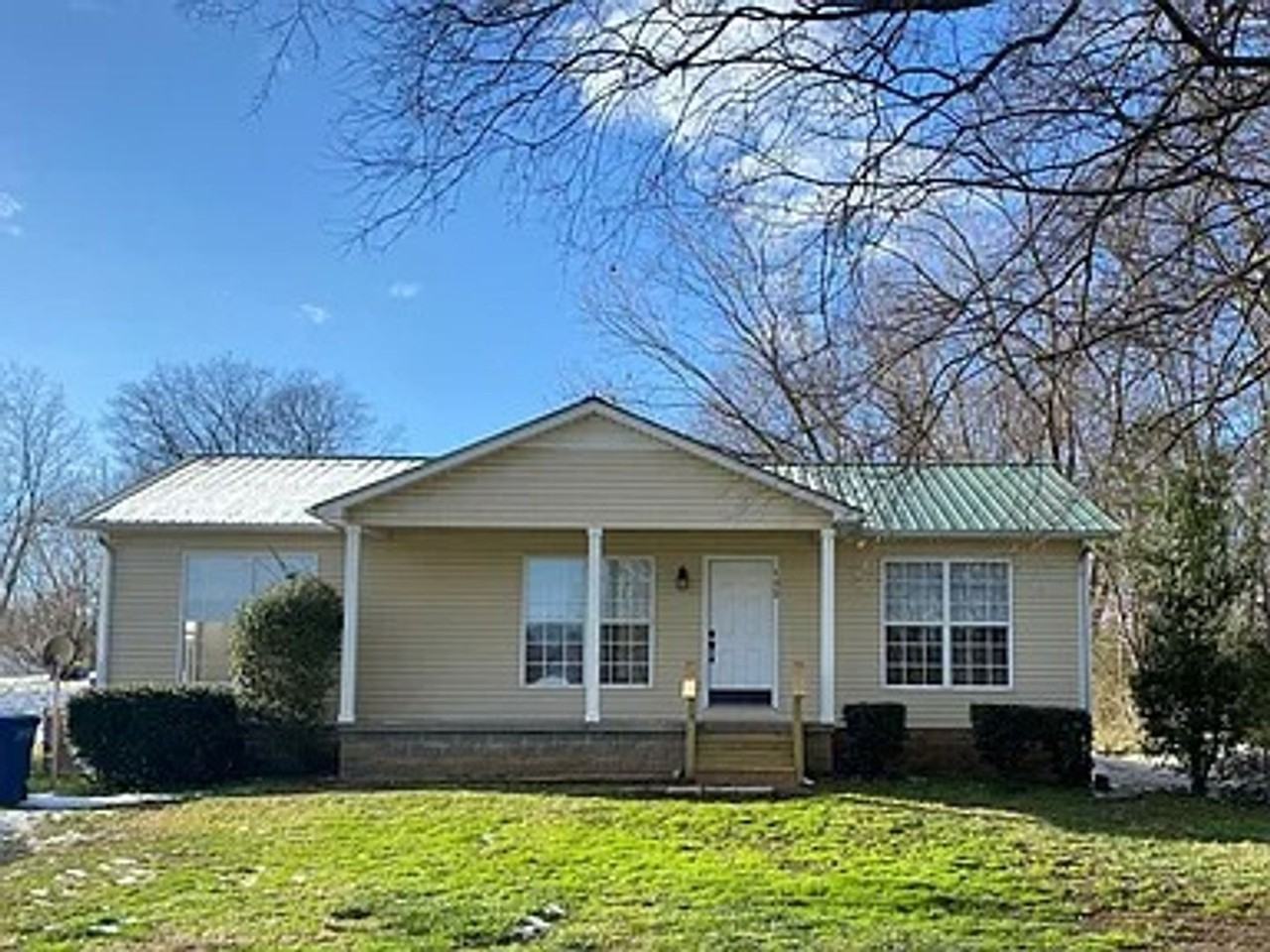 132 Olive St - Photo 2 of 19