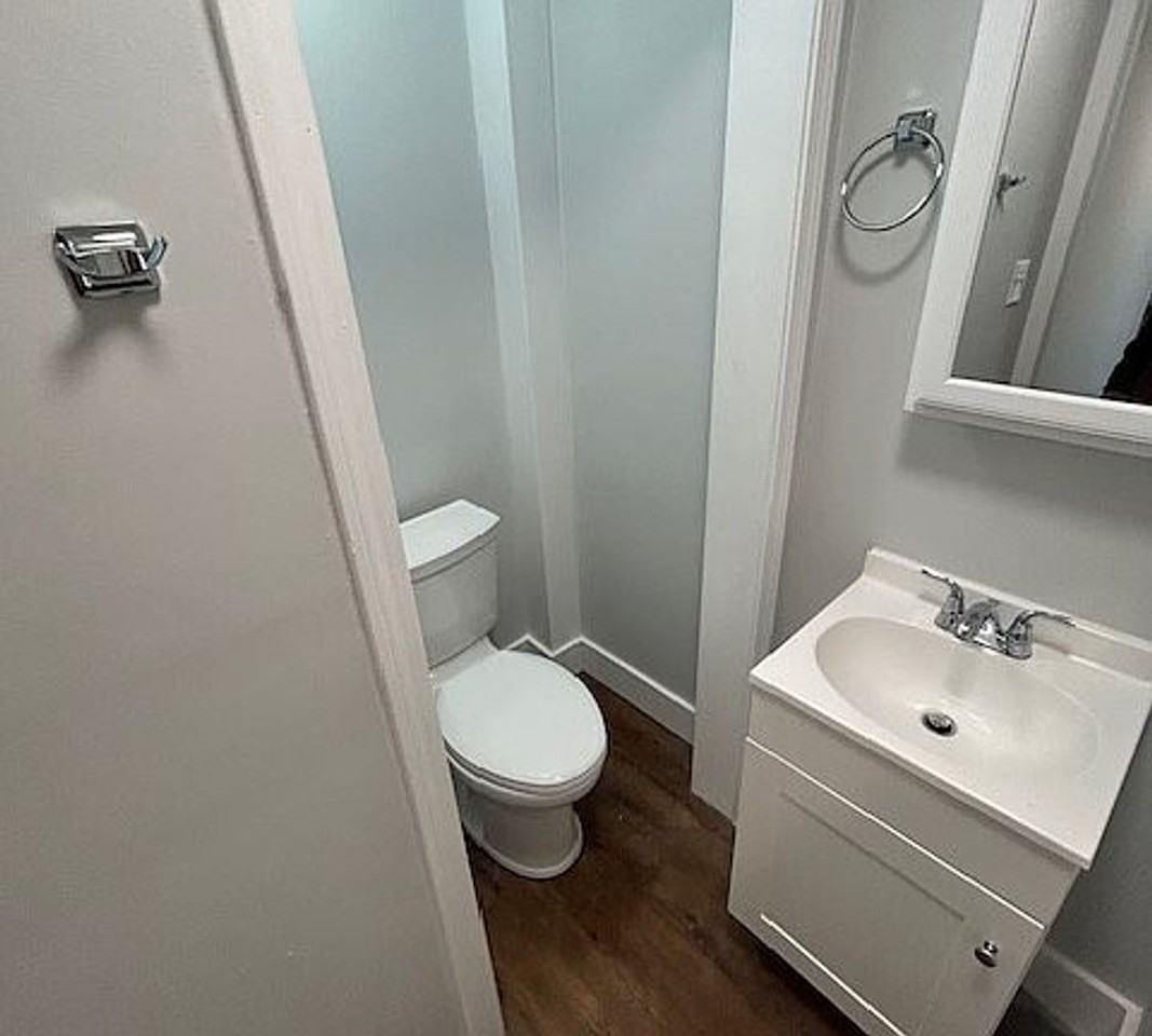 340 W 12th Ave - Photo 3 of 7