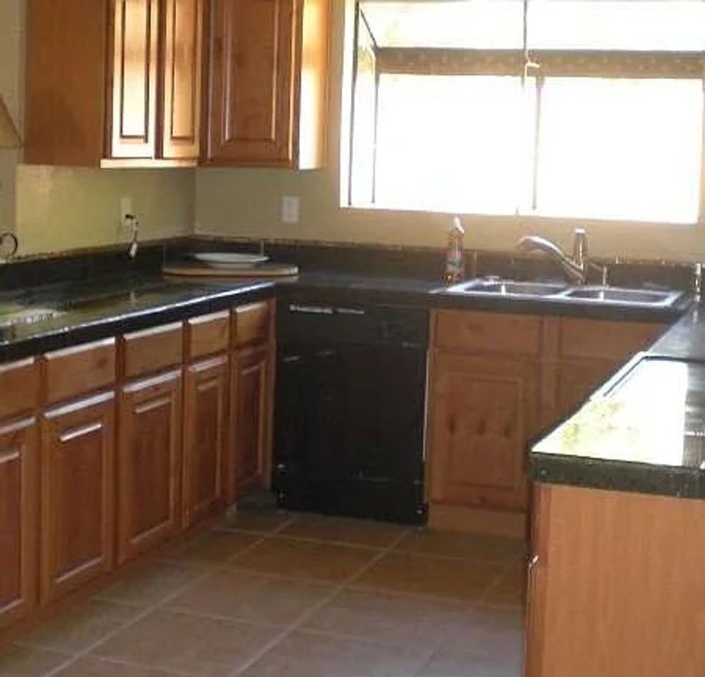 2784 W Camino Ebano - Photo 2 of 12