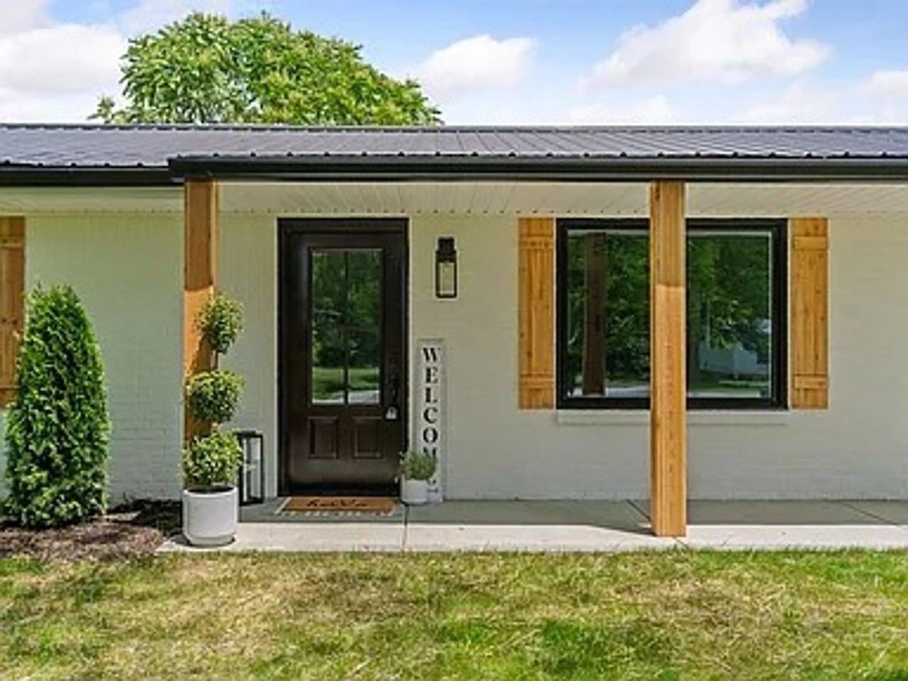 202 E Mccormick Rd - Photo 3 of 12