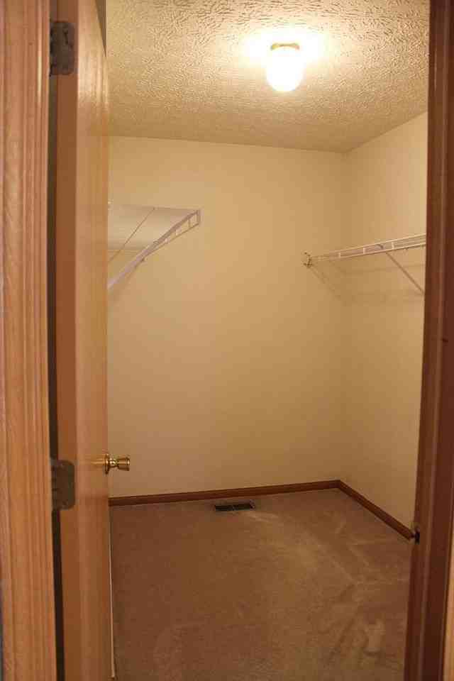 9120 Tahoma St - Photo 2 of 19