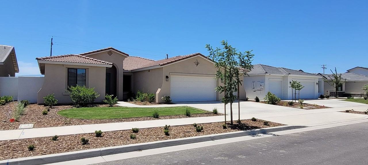 12403 Madelyn Dr - Photo 3 of 17