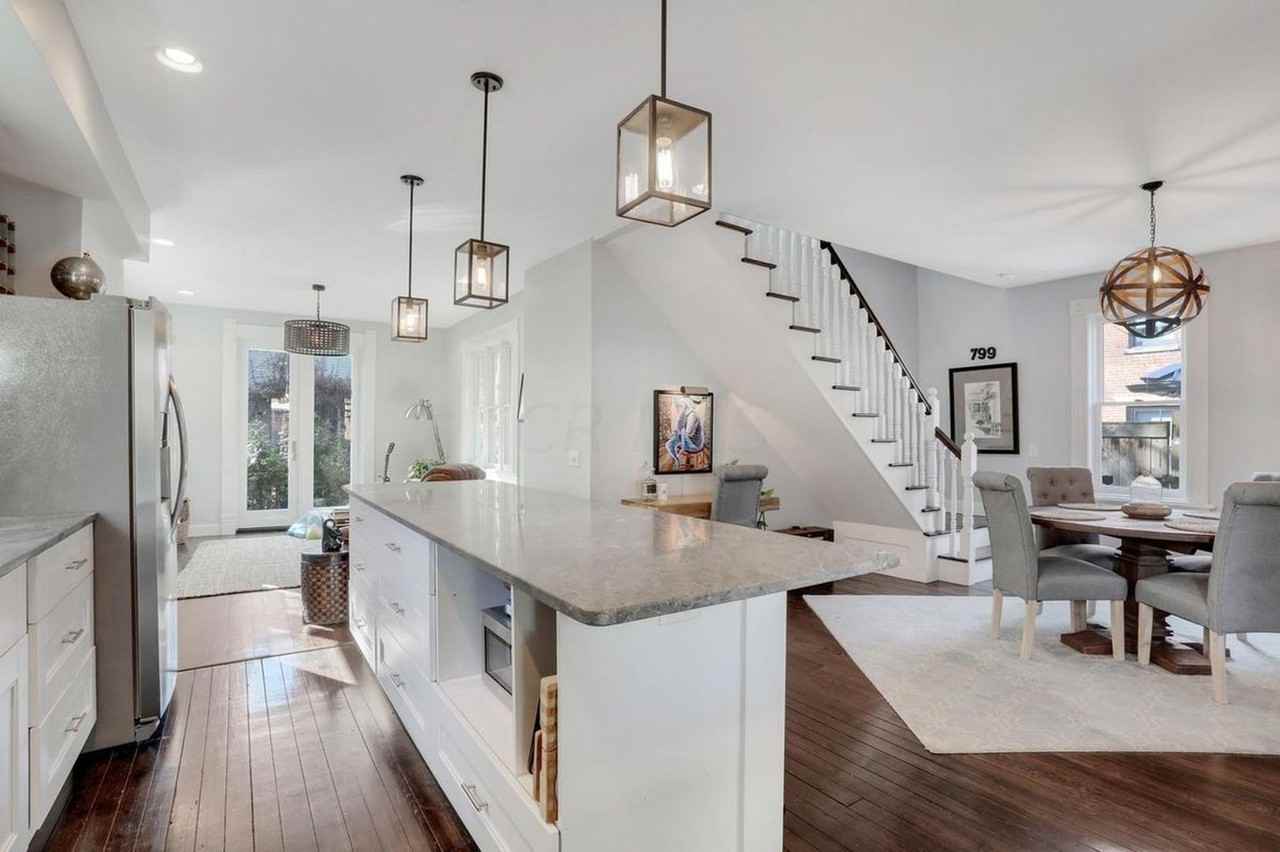 799 S Lazelle St - Photo 3 of 23