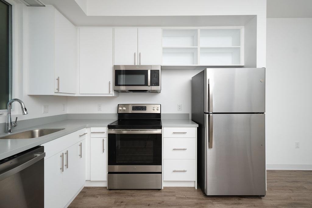 4015 Kansas St - Photo 6 of 16