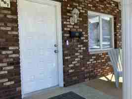 featured image of 807 Grandview Street