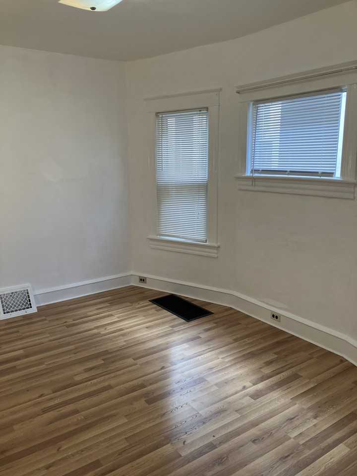 807 Grandview Street - Photo 6 of 30