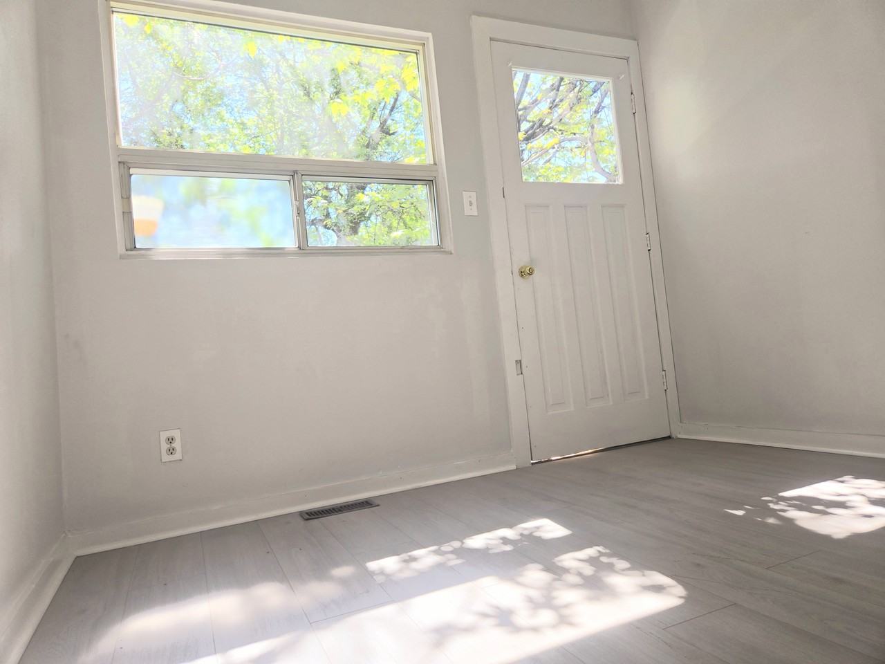 236 Sterling Road #Main - Photo 2 of 18