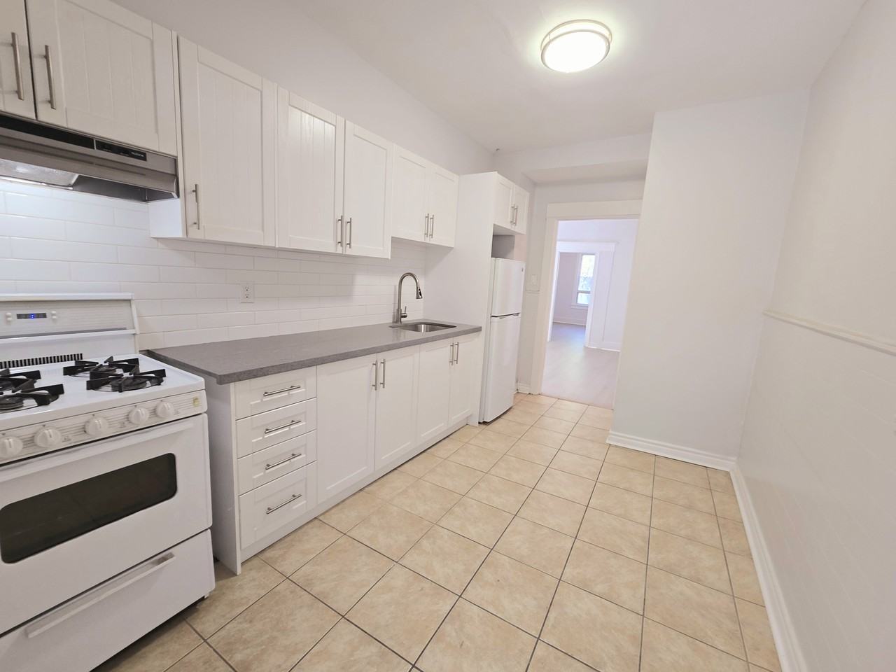 236 Sterling Road #Main - Photo 4 of 18