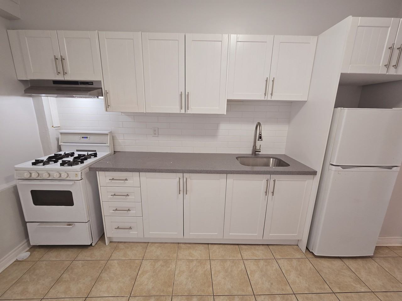 236 Sterling Road #Main - Photo 7 of 18