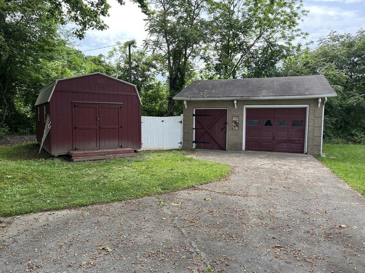 1153 Airport Rd - Photo 2 of 16