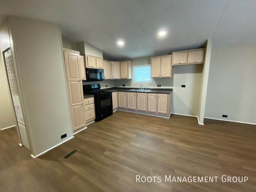 174 Ne Coachlight Dr #174 - Photo 3 of 10