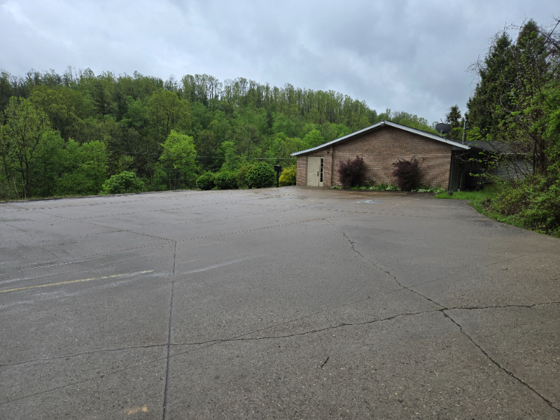 62700 Barnesville Hendrysburg Rd - Photo 2 of 11