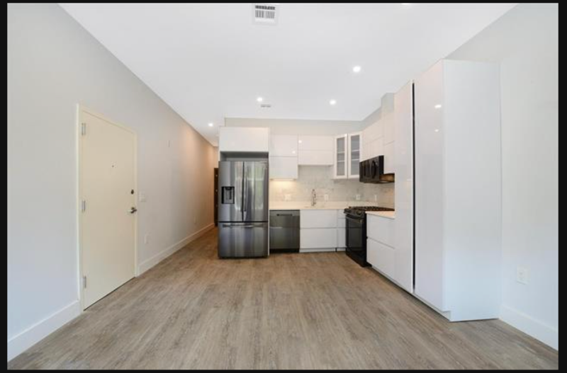 130 Essex St #1B - Photo 3 of 7