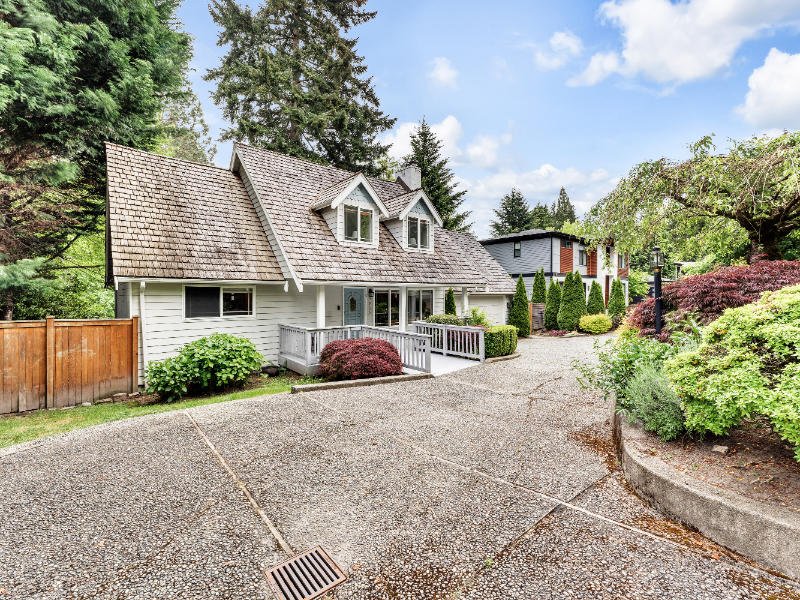 6960 93rd Ave Se - Photo 3 of 35