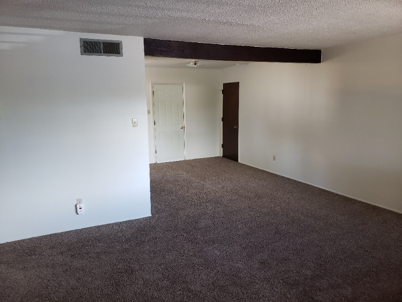 1807 Camino La Canada - Photo 2 of 17