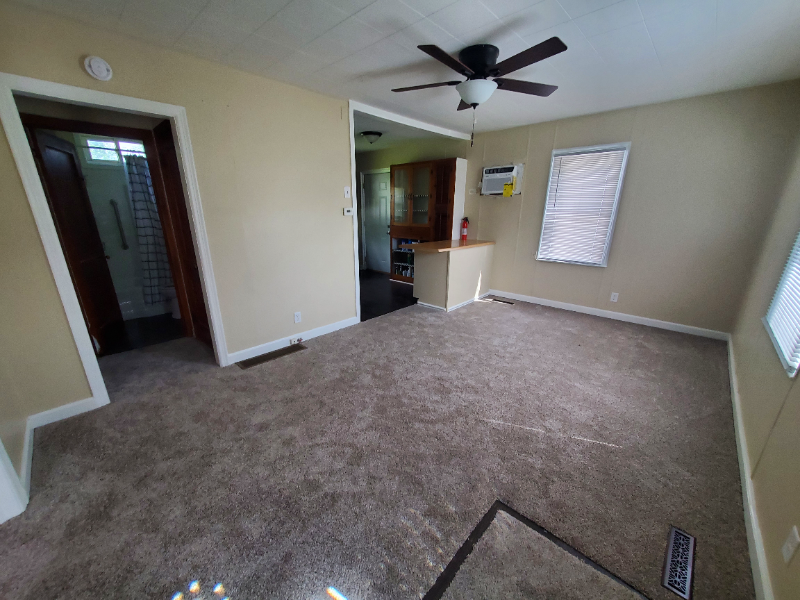 722 Wildwood Dr - Photo 3 of 10