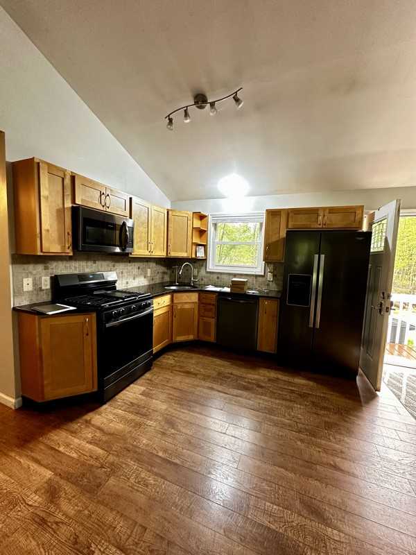 86 Penn Forest Dr - Photo 3 of 16