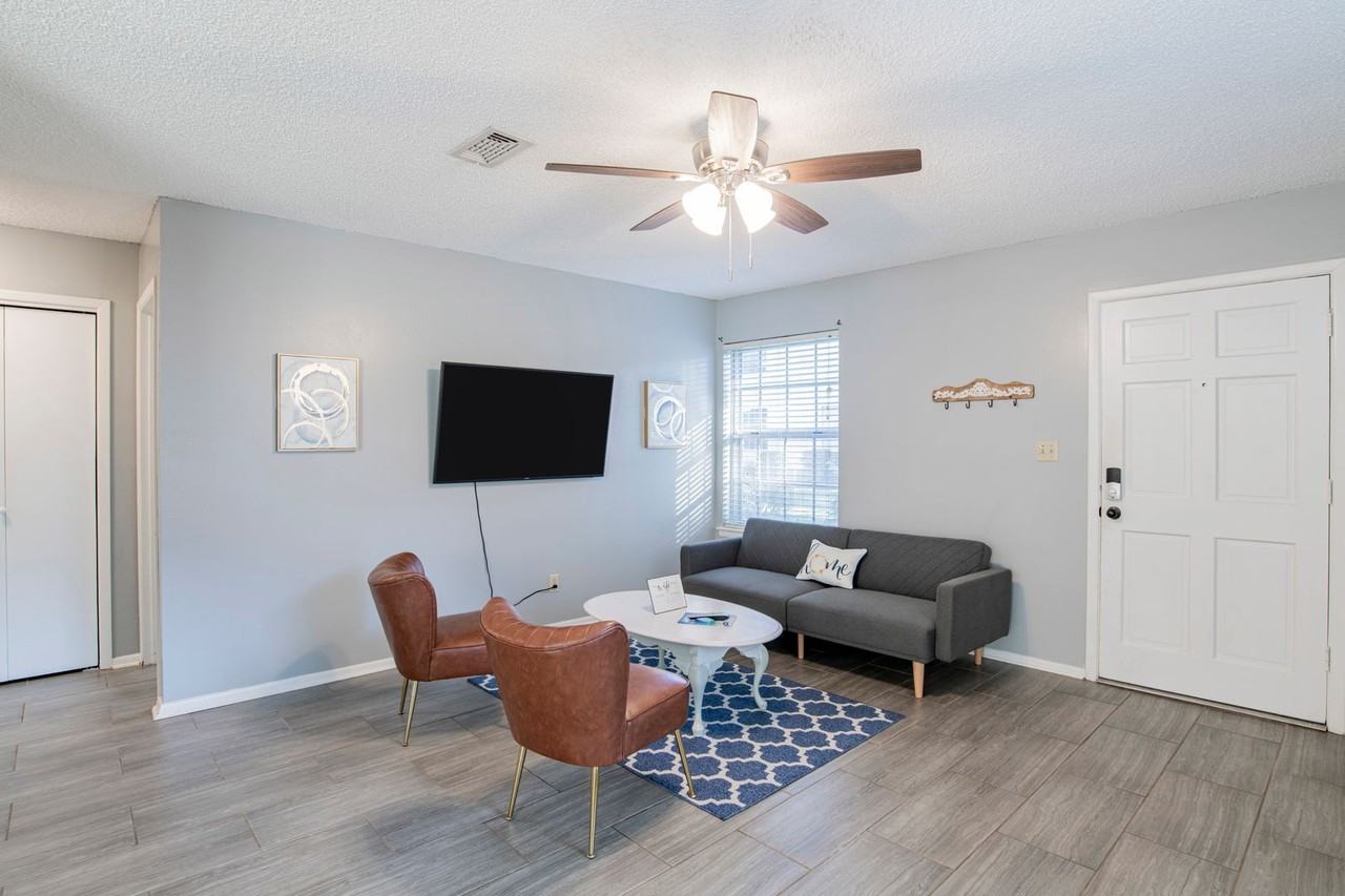 3307 Kingswood Ct - Photo 5 of 24