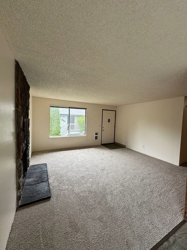 #133 WOODMONT APARTMENTS - Photo 2 of 32