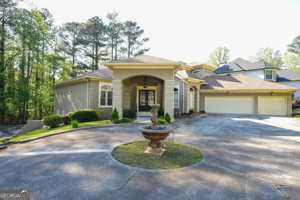 featured image of 1010 Forest Overlook Trl Sw