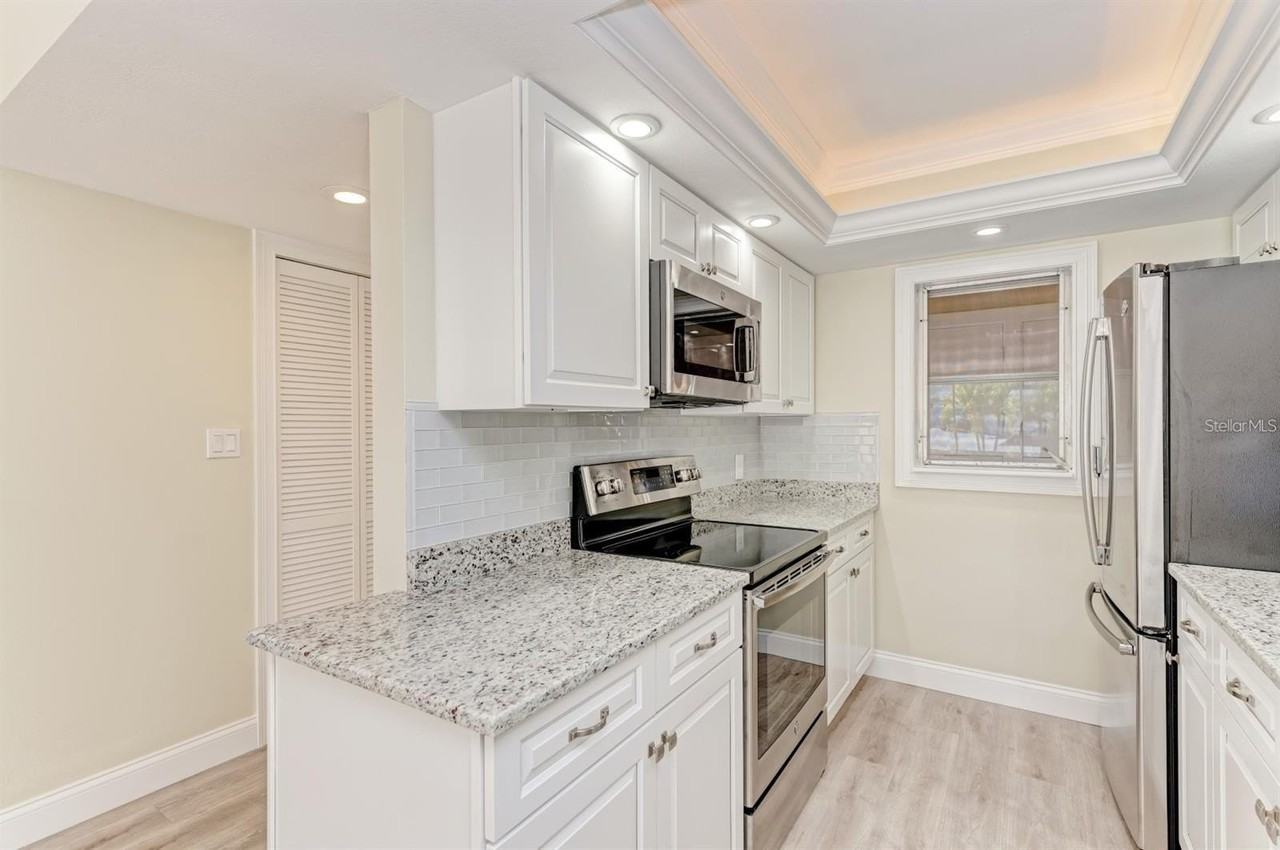 129 Tyler Dr #101 - Photo 5 of 28